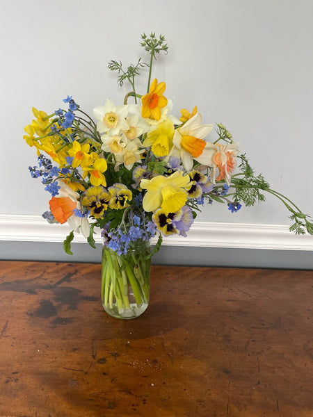 Local FLOWER Share*** SOLD OUT    - SPRING 2024 - 4 Bi-Weekly deliveries - 5/13/24 - 6/27/24.  NOTE: Must be a 2024 Spring Farm Share or Fruit Share Customer to Order Flower Bouquet***